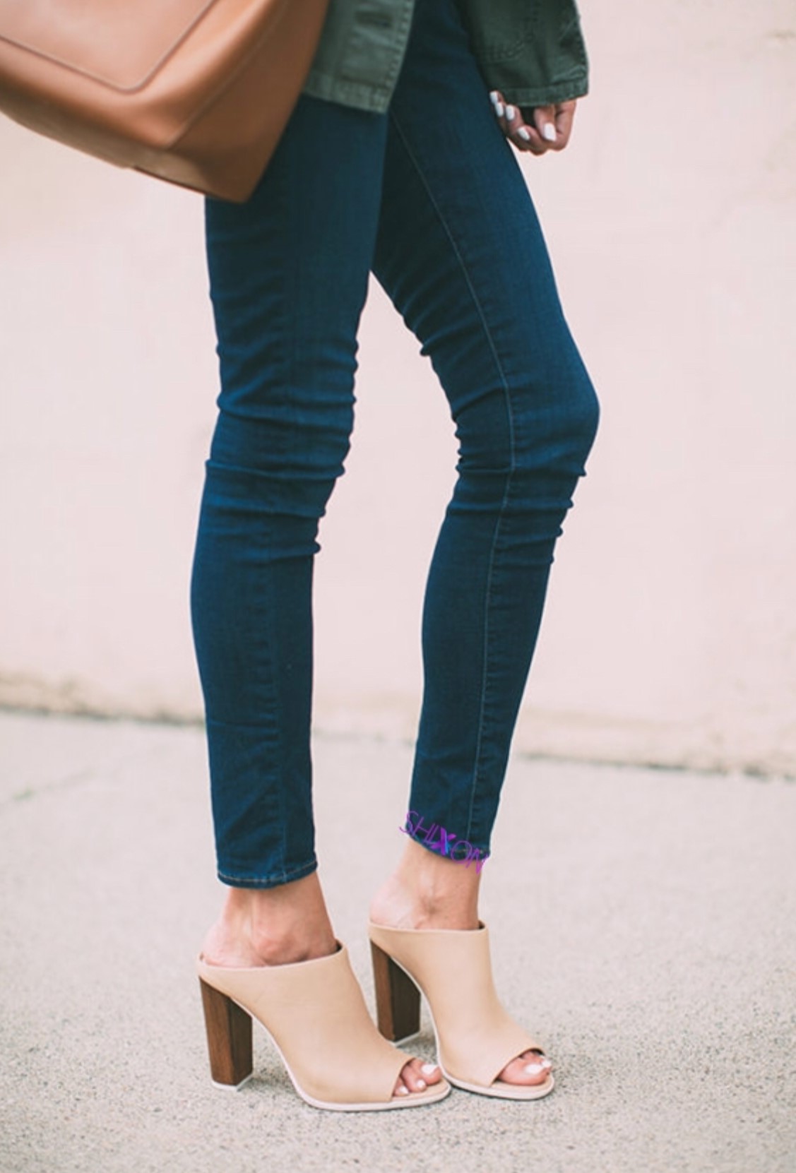 Туфли женские на каблуке под джинс